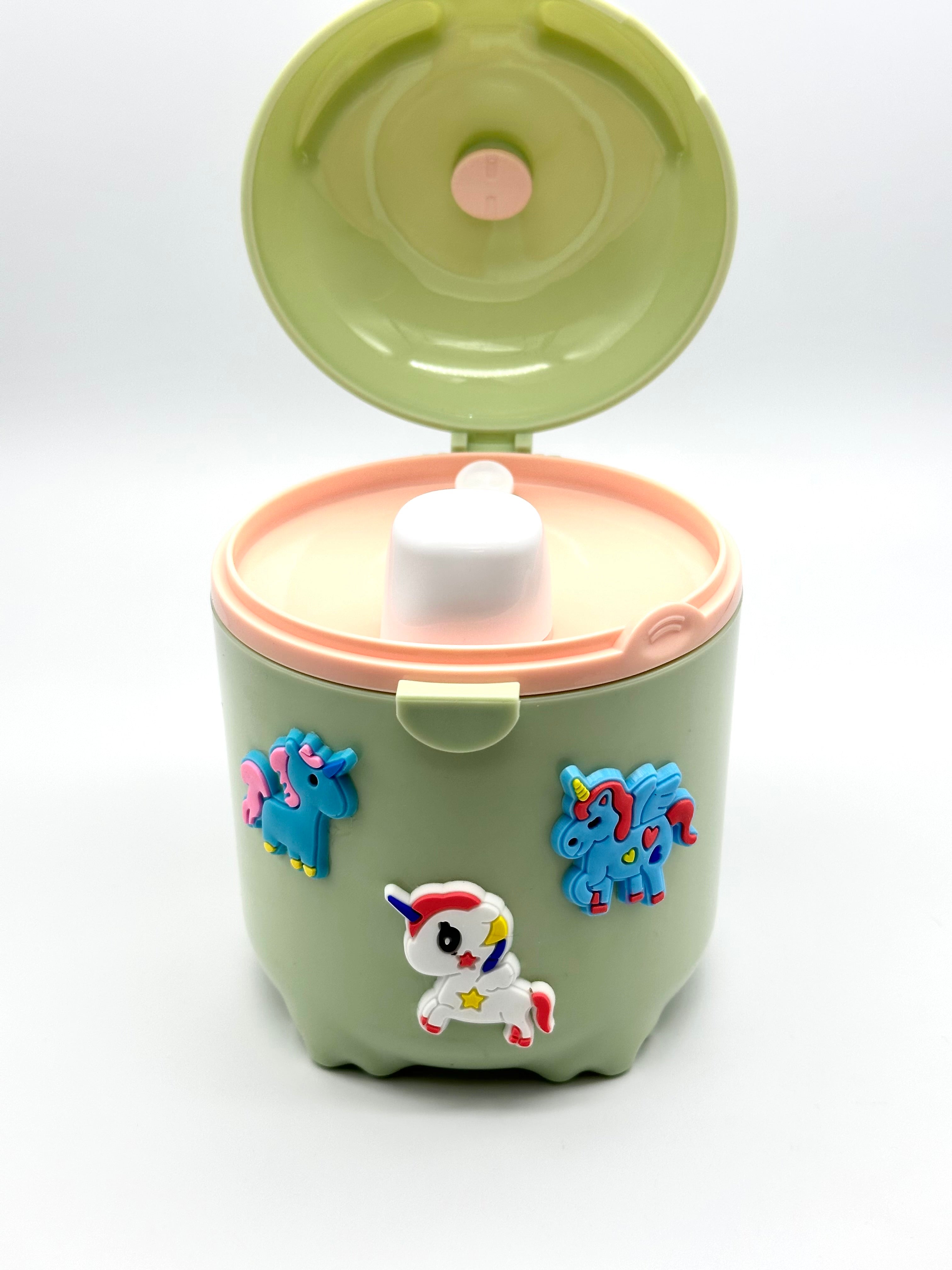 Portable milk powder container