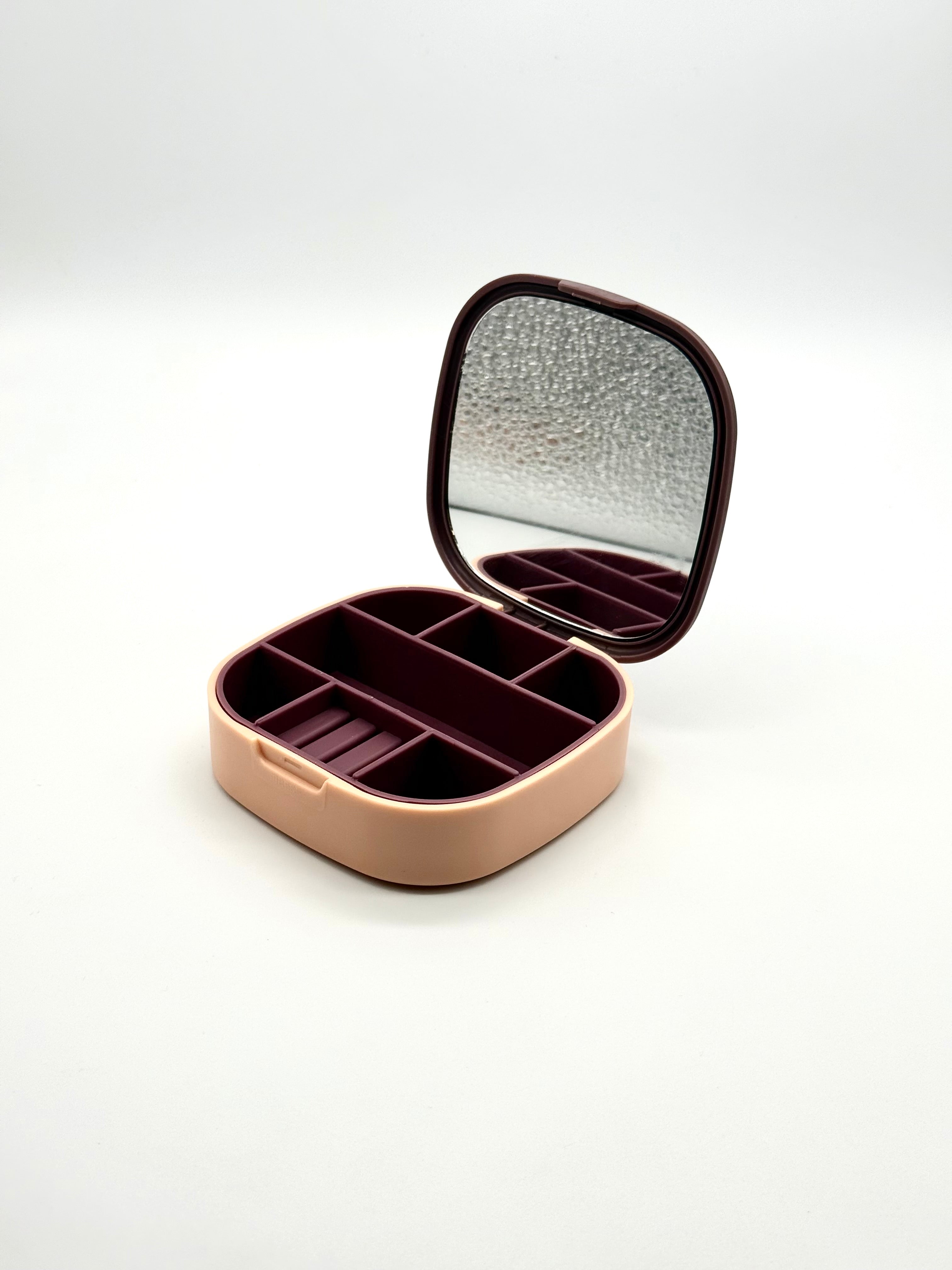 Jewelry storage box with mirror