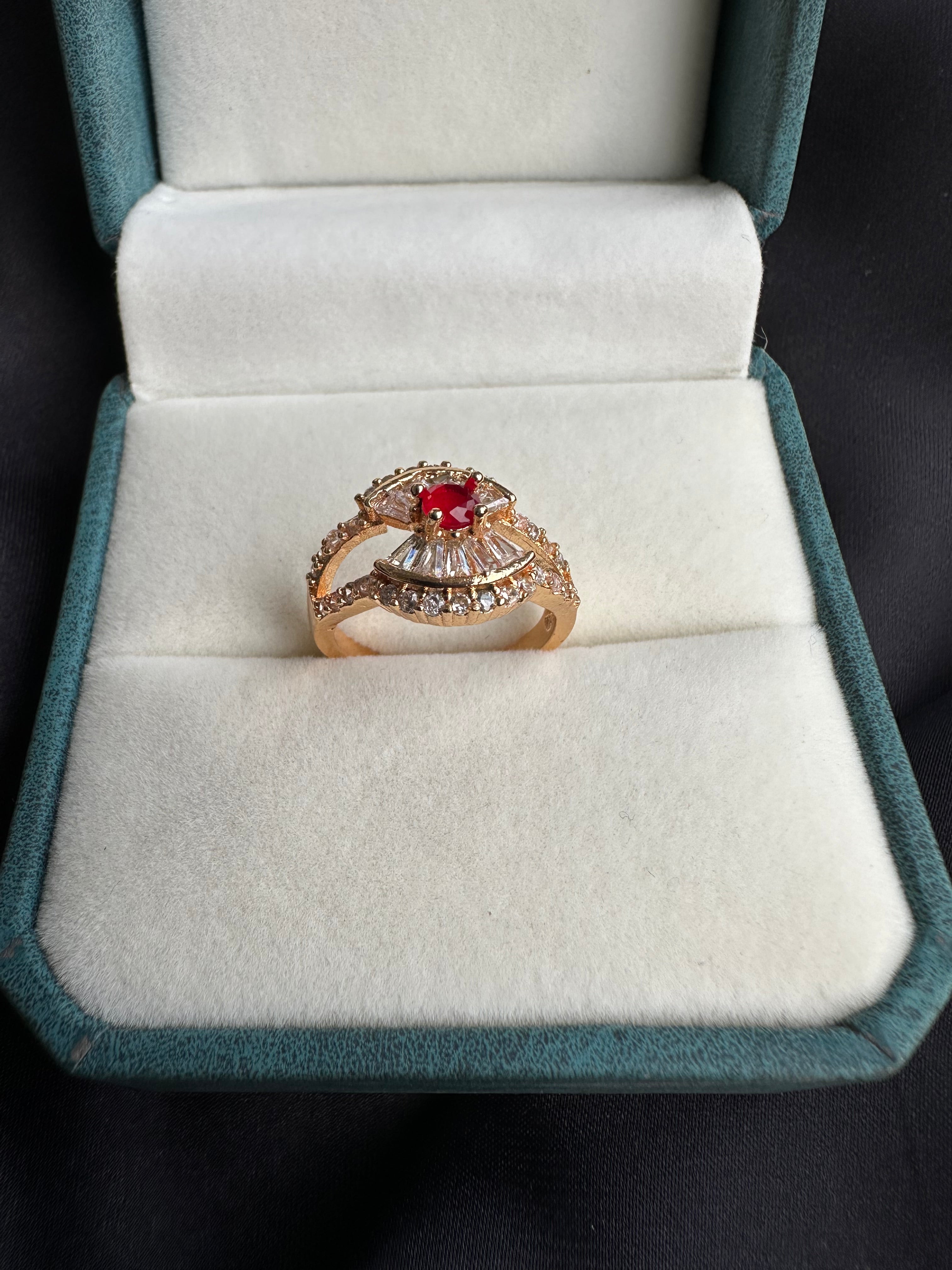 Symmetrical custom ring