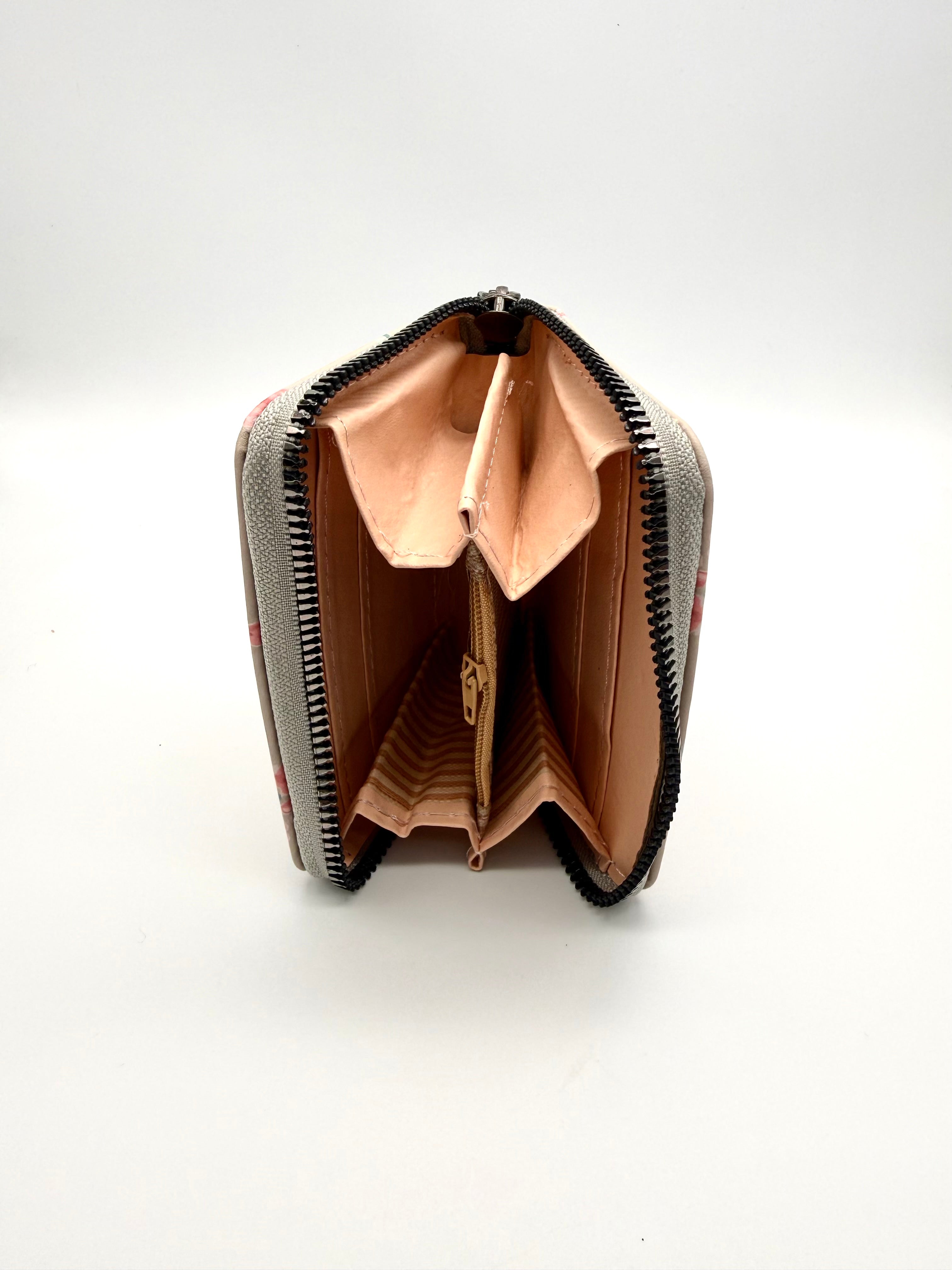 Girl’s floral print wallet